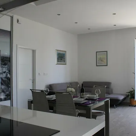 Jadranka * Σπλιτ